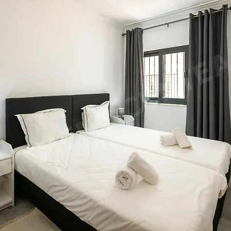 Apartamento Centeanes *